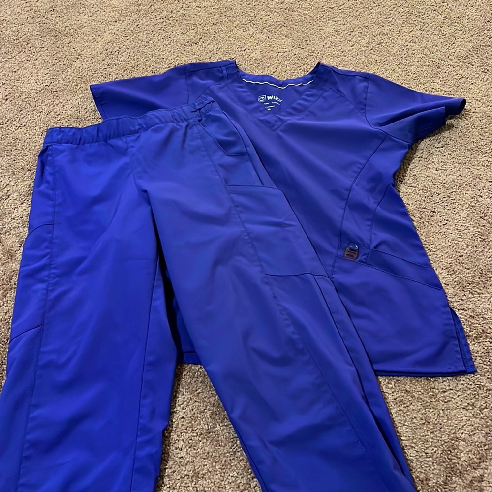 W123- Size Extra Small Purple Scrubs